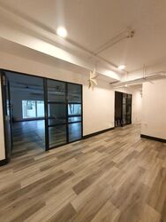 Spring Grove (D10), Retail #602983441